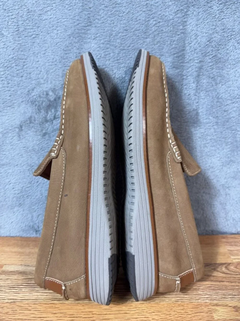 Johnston & Murphy Upton Perfed Venetian Loafer Men's 12M Snuff Nubuck Slip On